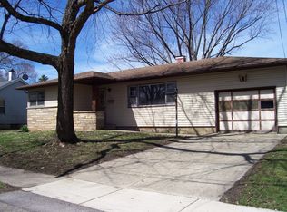 114 S Main St, Montgomery, IL 60538