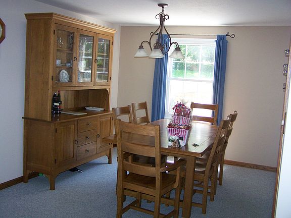 Gracious Dining Room