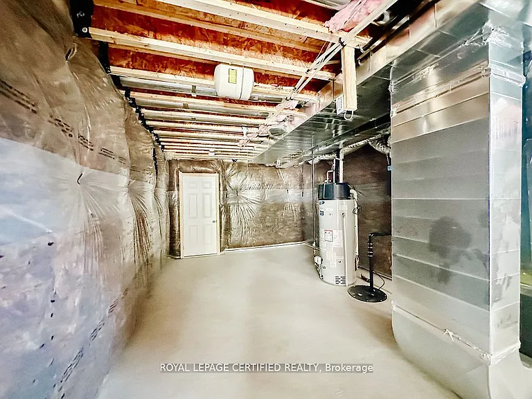 10 Baycroft Blvd — Photo 22