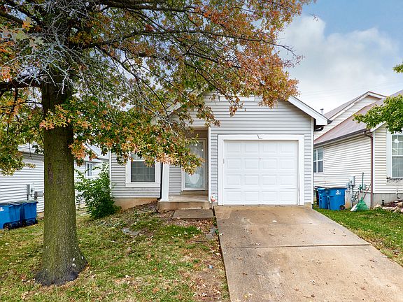 2nd image of 12041 Victorian Village Ct