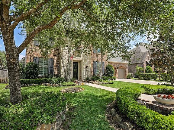 2nd image of 8607 Prairie Manor Dr