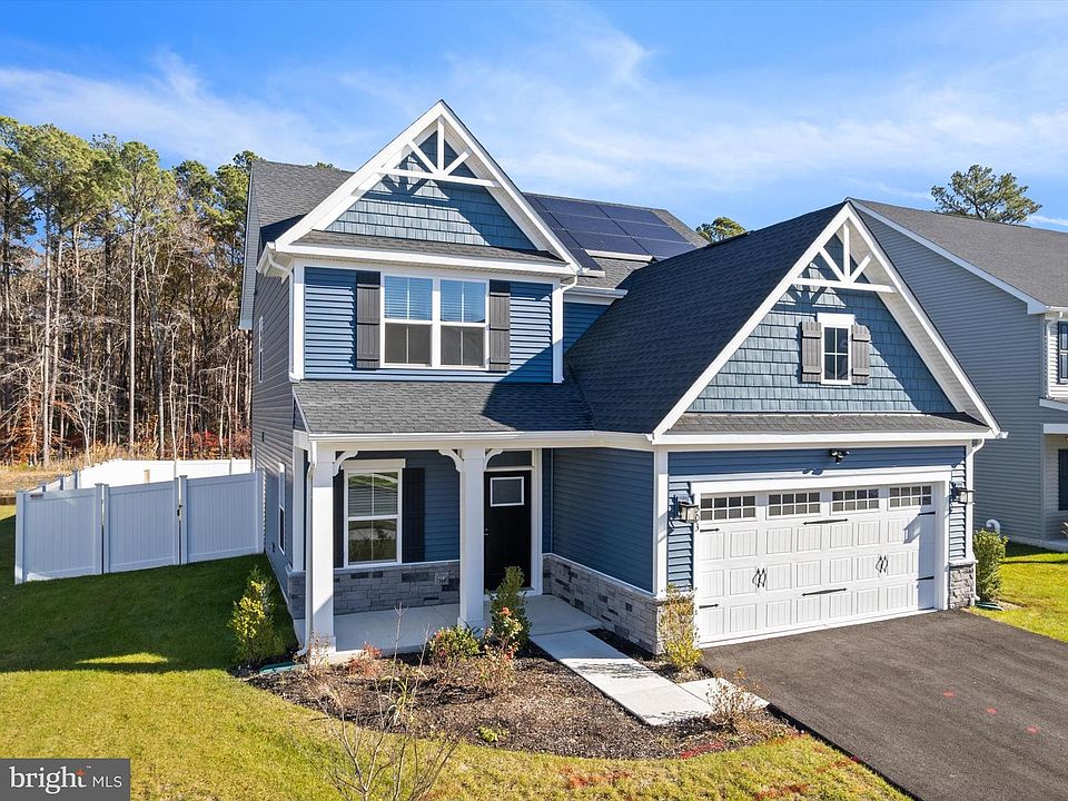 1st image of 303 Pathfinder Cir