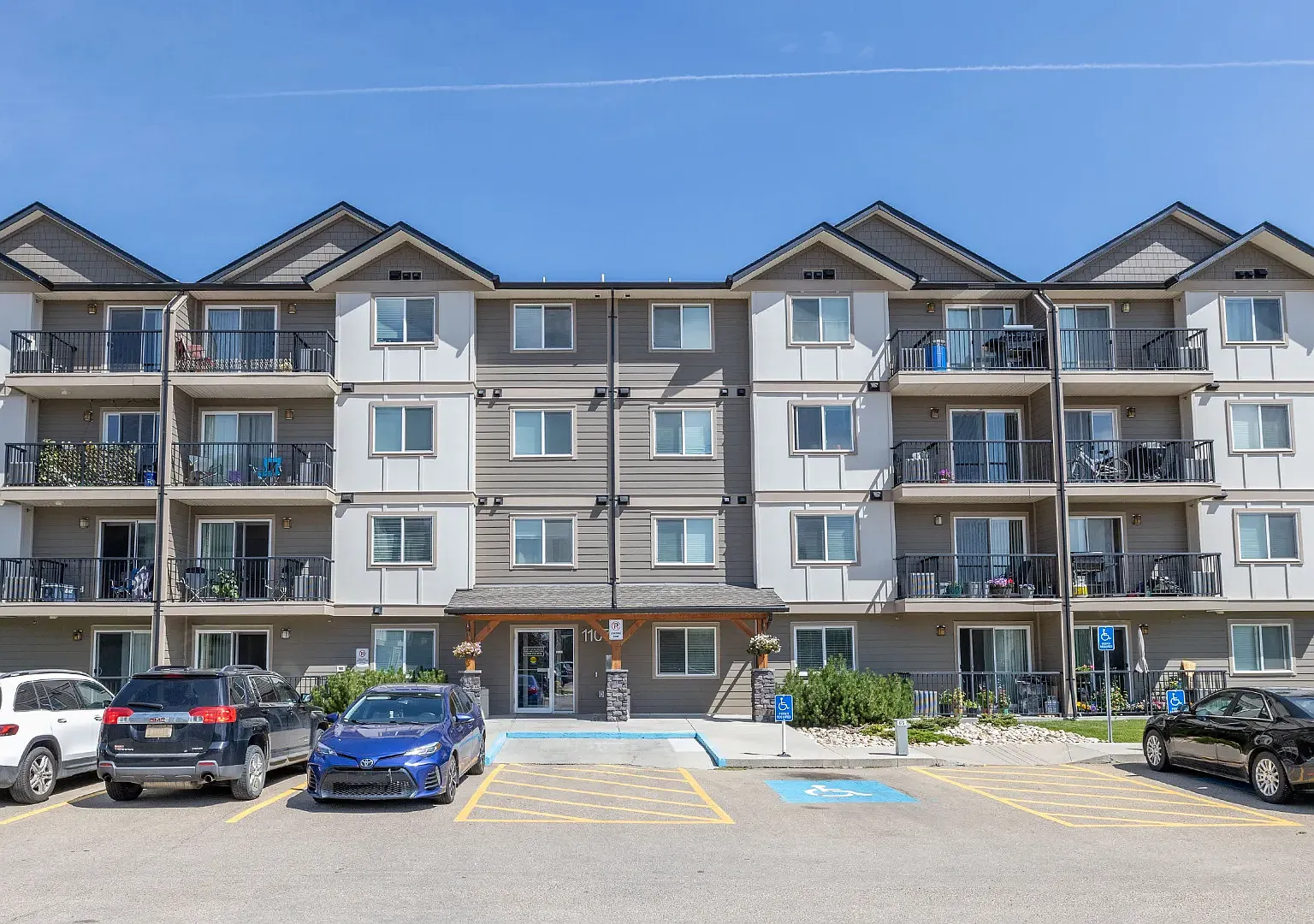 Greenview — Photo 2