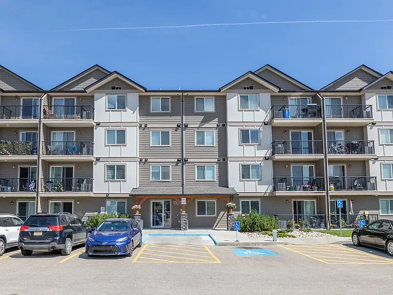 1103 McConachie Blvd NW — Photo 3