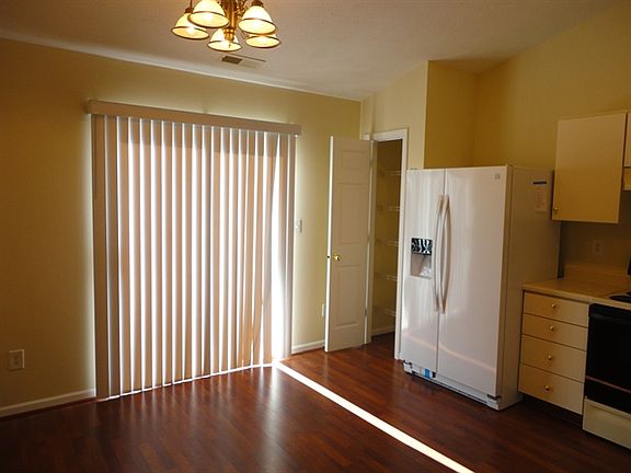 5th image of 10683 Huntwick Dr