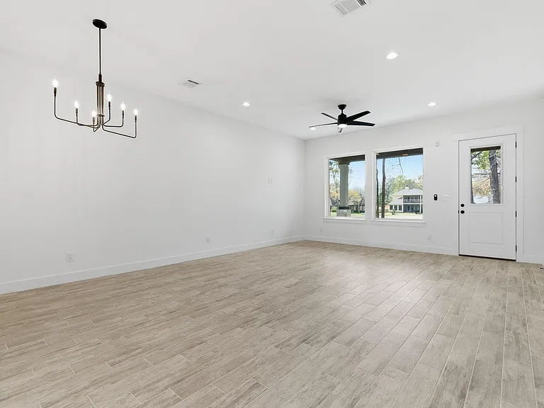 3515 Country Club Blvd — Photo 7