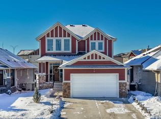 5 E Cimarron Springs Cir, Okotoks, AB T1S 0M1