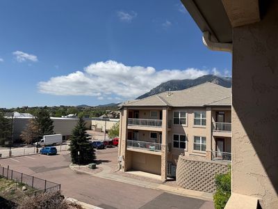 605 Cougar Bluff Point #202, Colorado Springs, CO, 80906