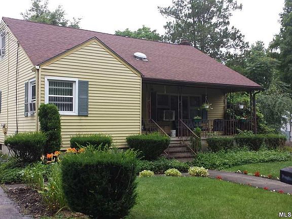 2nd image of 13 Lockhart Ln