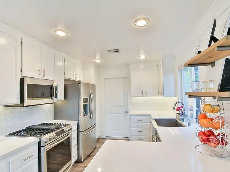 813 Caminito Nogales — Photo 9