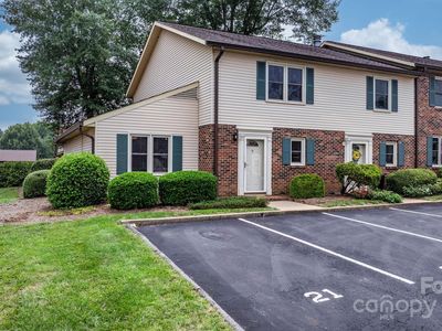 1330 5th St NE APT 21, Hickory, NC, 28601