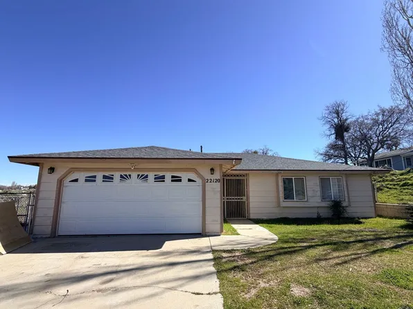 22120 McCarthy Dr, Tehachapi, CA 93561