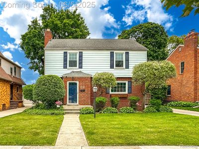 1221 Lyons Ave, Royal Oak, MI, 48073