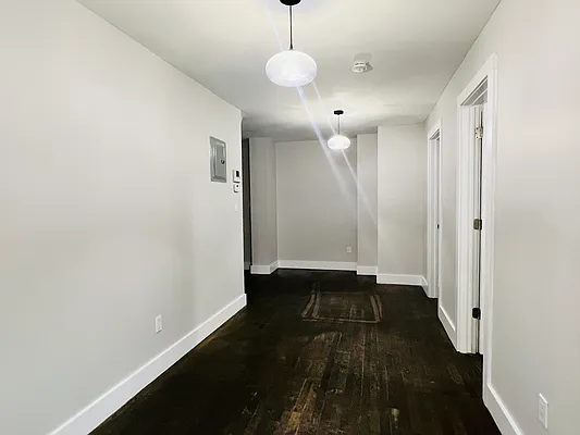 Rented by Pear NYC LLC | media 9