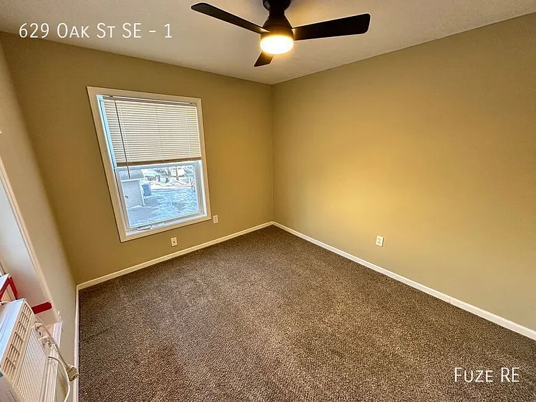 629 Oak St SE #1 — Photo 46