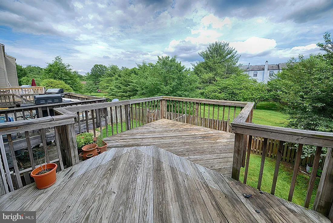 Back deck - 14 Haxall Ct