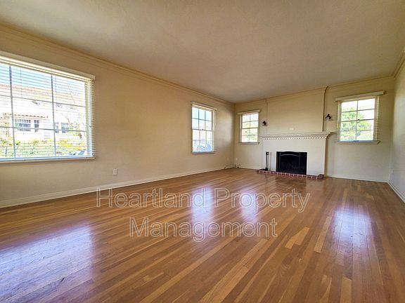 4th image of 3773 Wellborn St