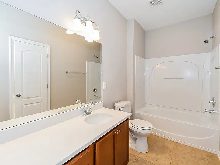 2325 Creekfront Dr — Photo 17