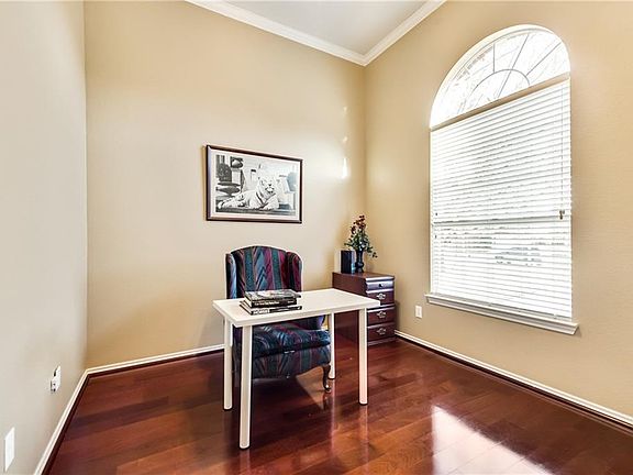 5th image of 4412 Bolton Ct