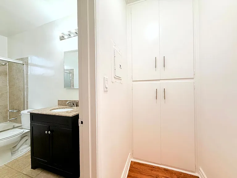 5618 Harold Way — Photo 14