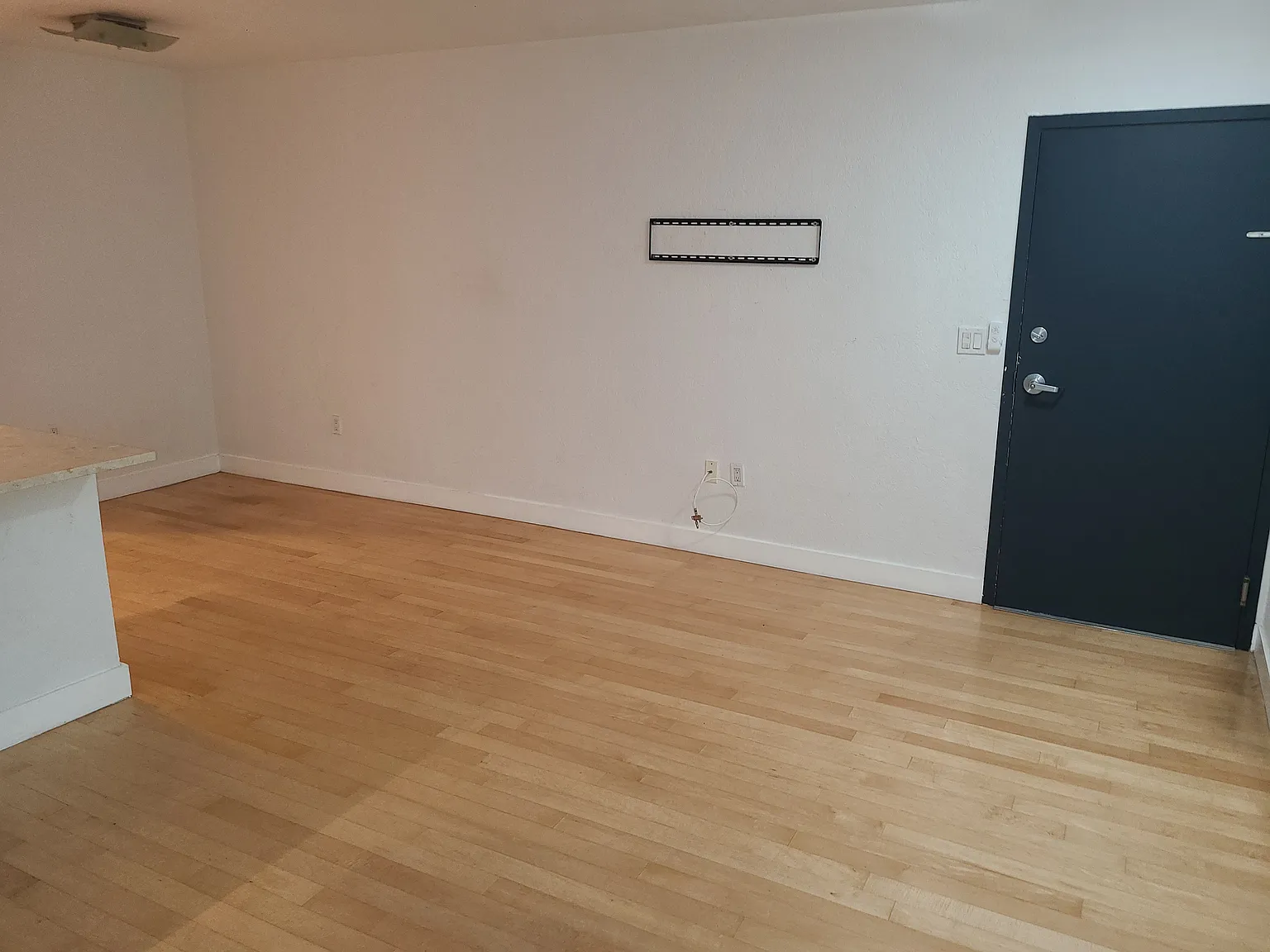 7171 Bay Dr — Photo 4