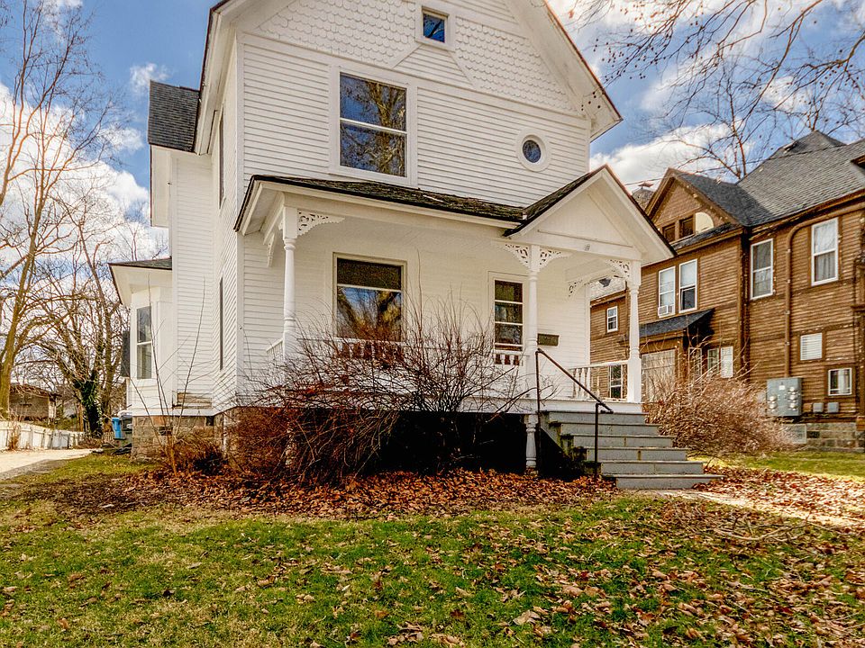 1st image of 301 W Vine St