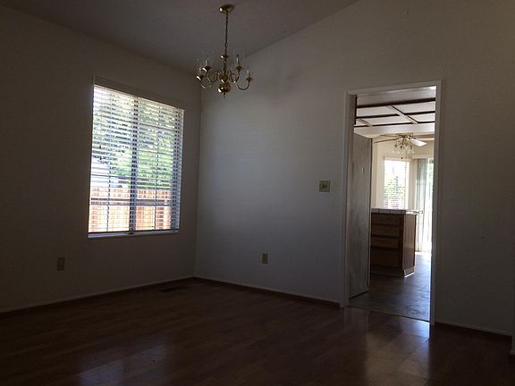 4th image of 1798 Bluehaven Dr