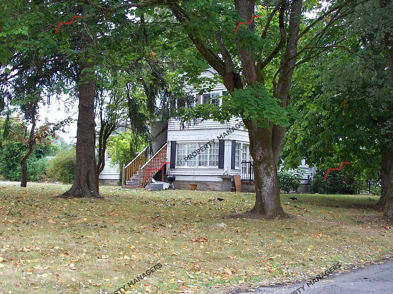 1767 SW Snively Ave — Photo 9