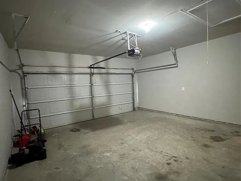 305 Black Bear Dr — Photo 5
