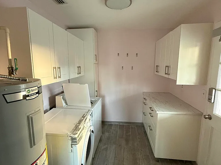 1096 E Coast Dr — Photo 13