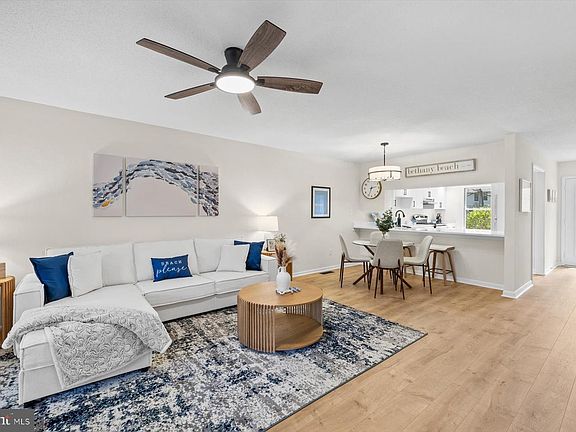 4th image of 428 Lekites Ave