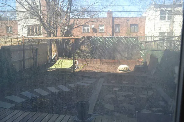 Rented by Loom Group | media 59