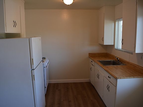 4th image of 449-465 Ventura Ave