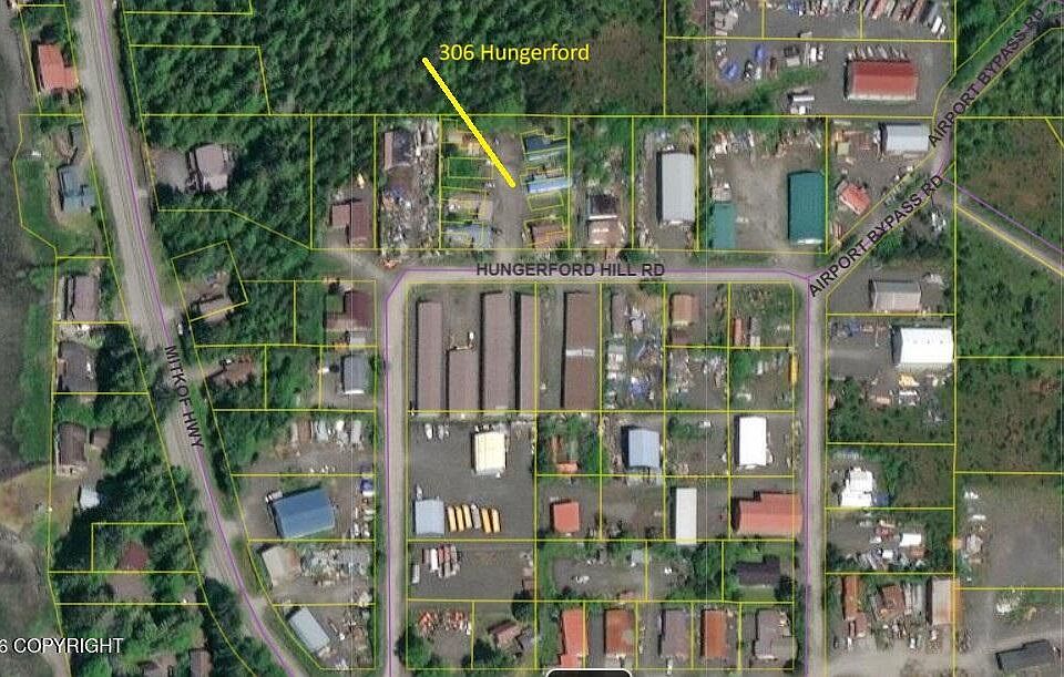 2nd image of 306 S Hungerford Hill Rd