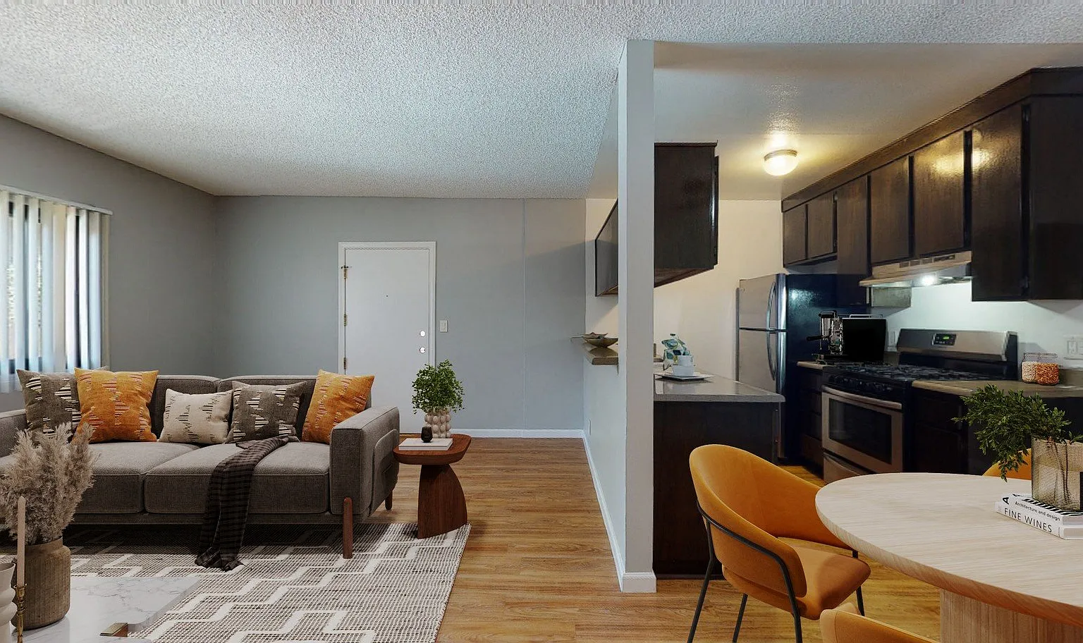 Executive House Apartments — Photo 3