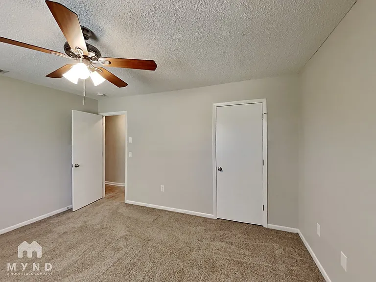 132 E Poinsettia St — Photo 8