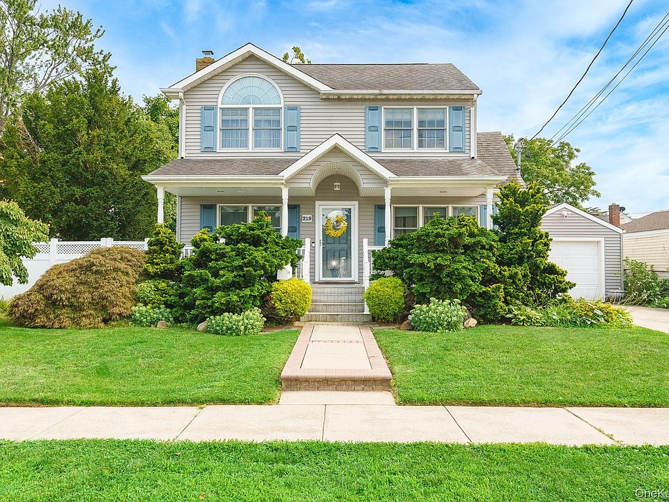 1st image of 219 Leonard Street