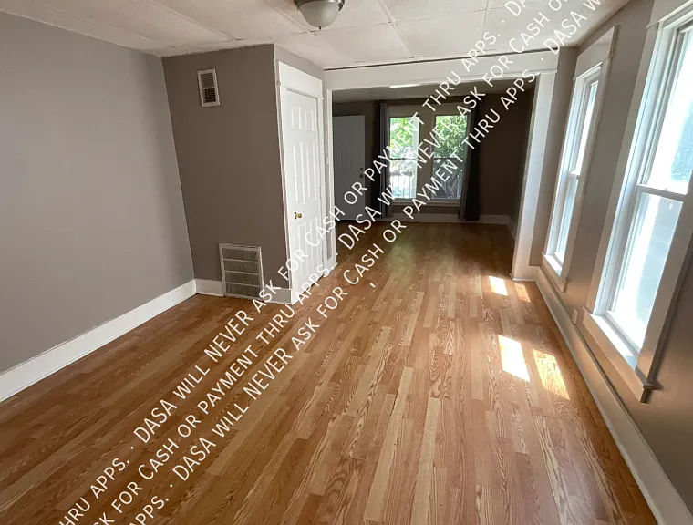 56 Peoria St #LOWER — Photo 5