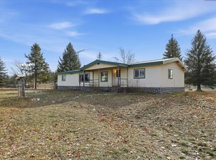 11512 E Bridges Rd, Elk, WA 99009