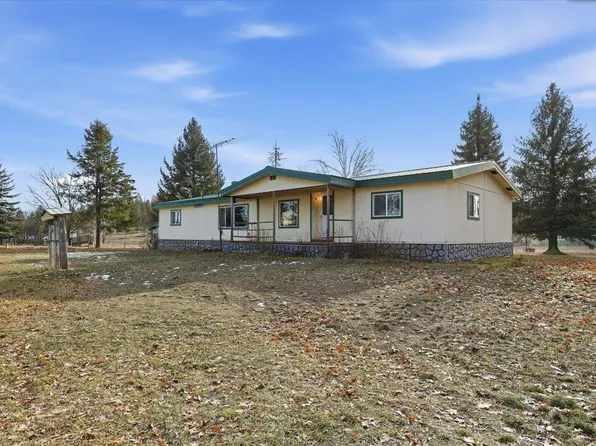 11512 E Bridges Rd, Elk, WA 99009