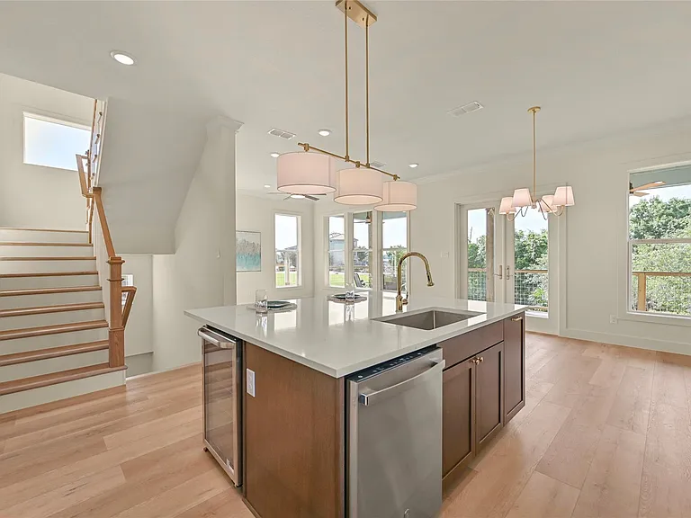 4444 Shady Lake Dr — Photo 14