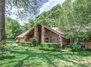 912 S Park Cir, Broken Arrow, OK 74011