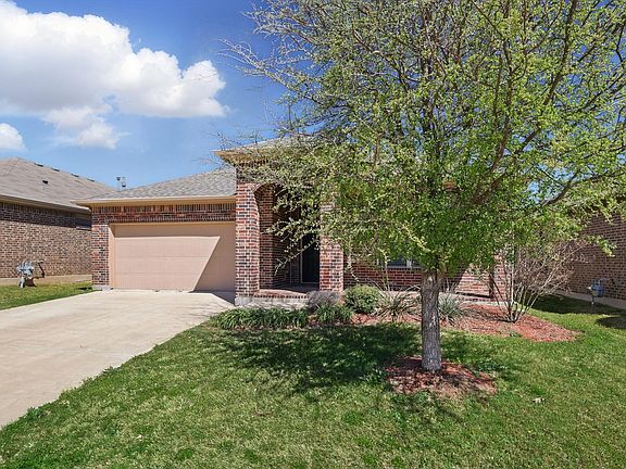 3rd image of 2501 Clay Creek Ln