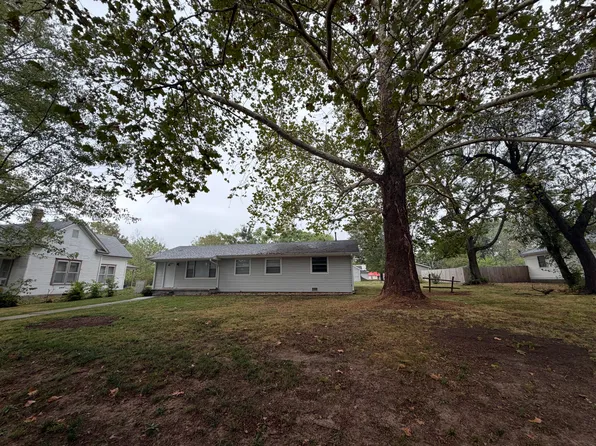 203 S Walnut Ave #1, Joplin, MO 64801