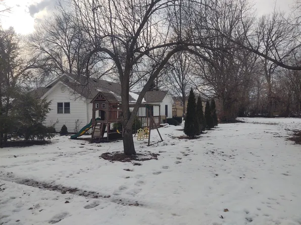 901 S Ravenal Ave, Marshall, MO 65340