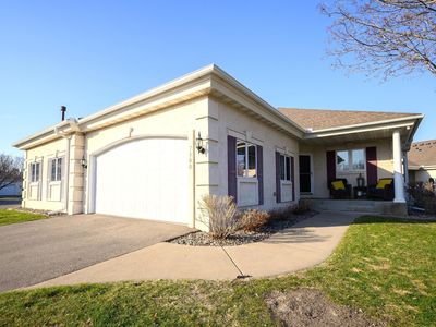 7900 Victoria Curv, Saint Louis Park, MN, 55426