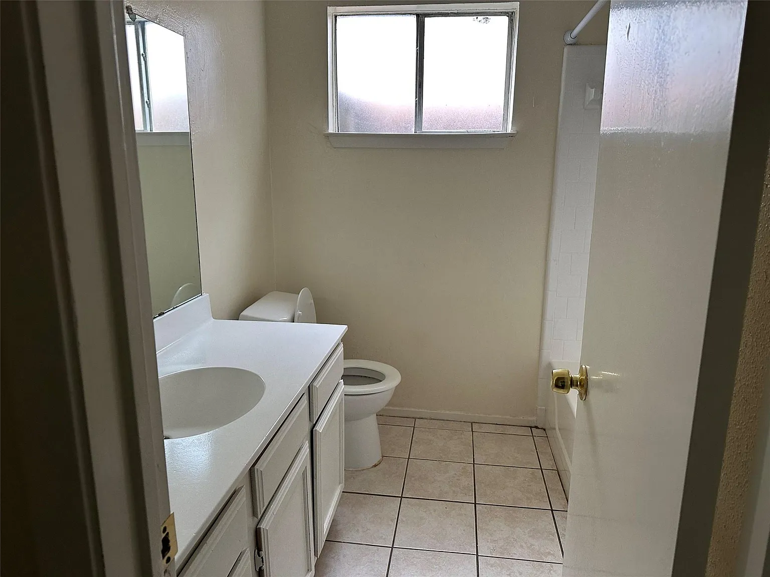 3 bed, 2.0 bath, 1659 sqft, $1,850 — Photo 3