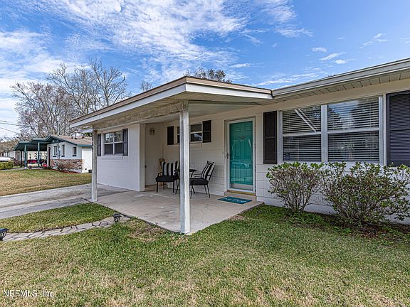 4th image of 2069 Hugh Edwards Dr