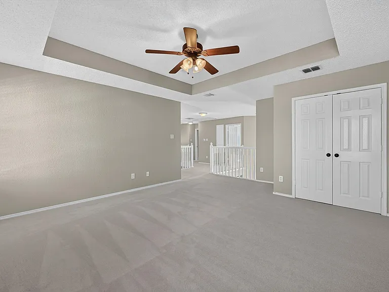 11613 Alexandria Dr — Photo 20