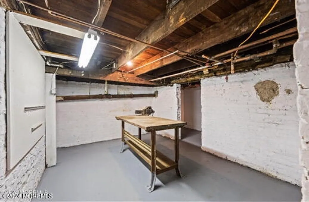 2 bed, 1000 sqft, $2,700 — Photo 4